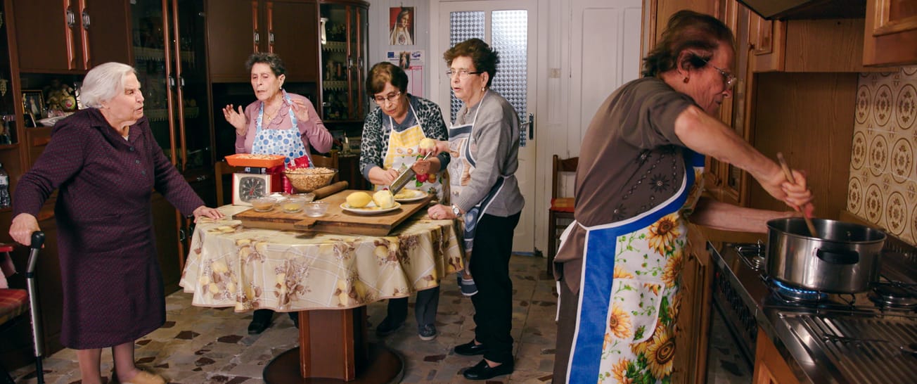 Home for the Holidays – iWonder December Highlights